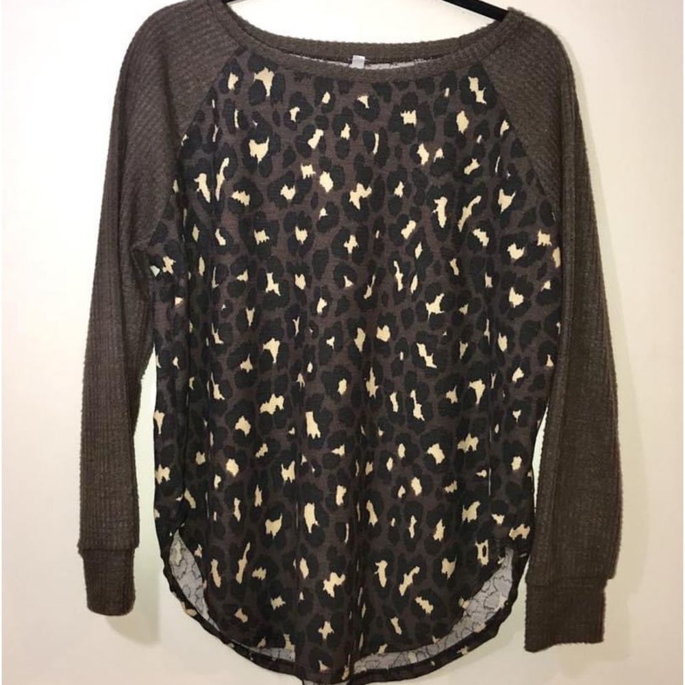 Leopard Print Loose Fit Raglan Sleeve Top